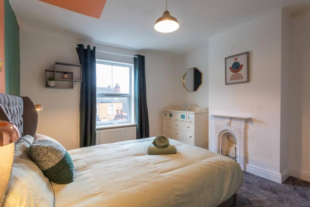 Cosy Home In City Centre Линкълн Екстериор снимка